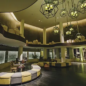 https://bali-paragon-resort-hotel.hotelsseminyak.net